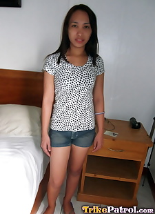  sex pics Slim Asian girl with nice tits, shorts , close up  teen